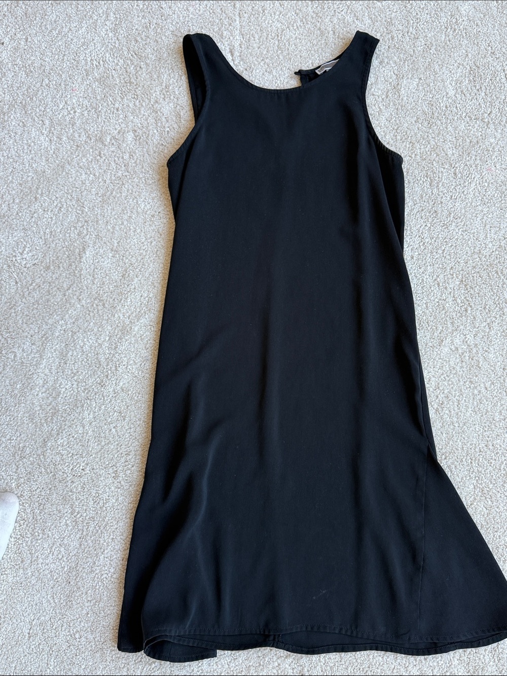 Chelsea28 Solid Black Scoop Neck Sleeveless Dress